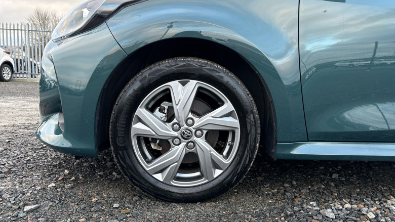 Toyota Yaris 1.5 Hybrid Icon 5dr CVT Hybrid Hatchback